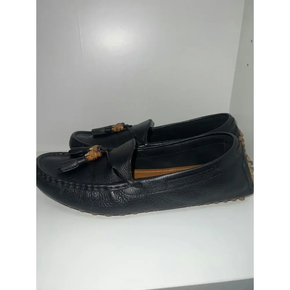 Gucci Men's Black Pebbled Leather Loafers with Bamboo Tassels